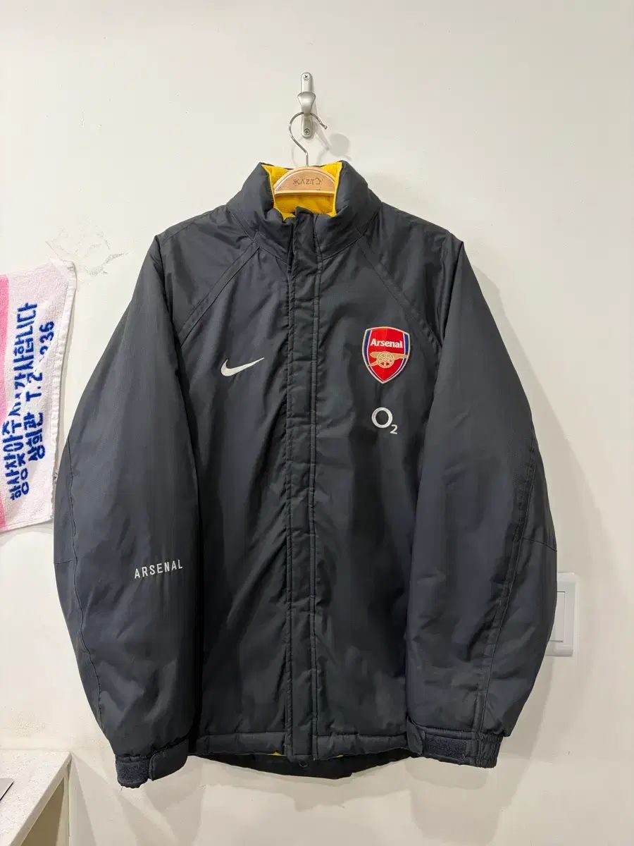 341 NIKE アーセナル O2 パデッド ジャケット - メルカリ