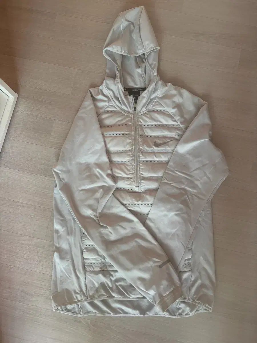 ナイキ エアロロフト ハーフジップ ハイブリッド ロングスリーブ m