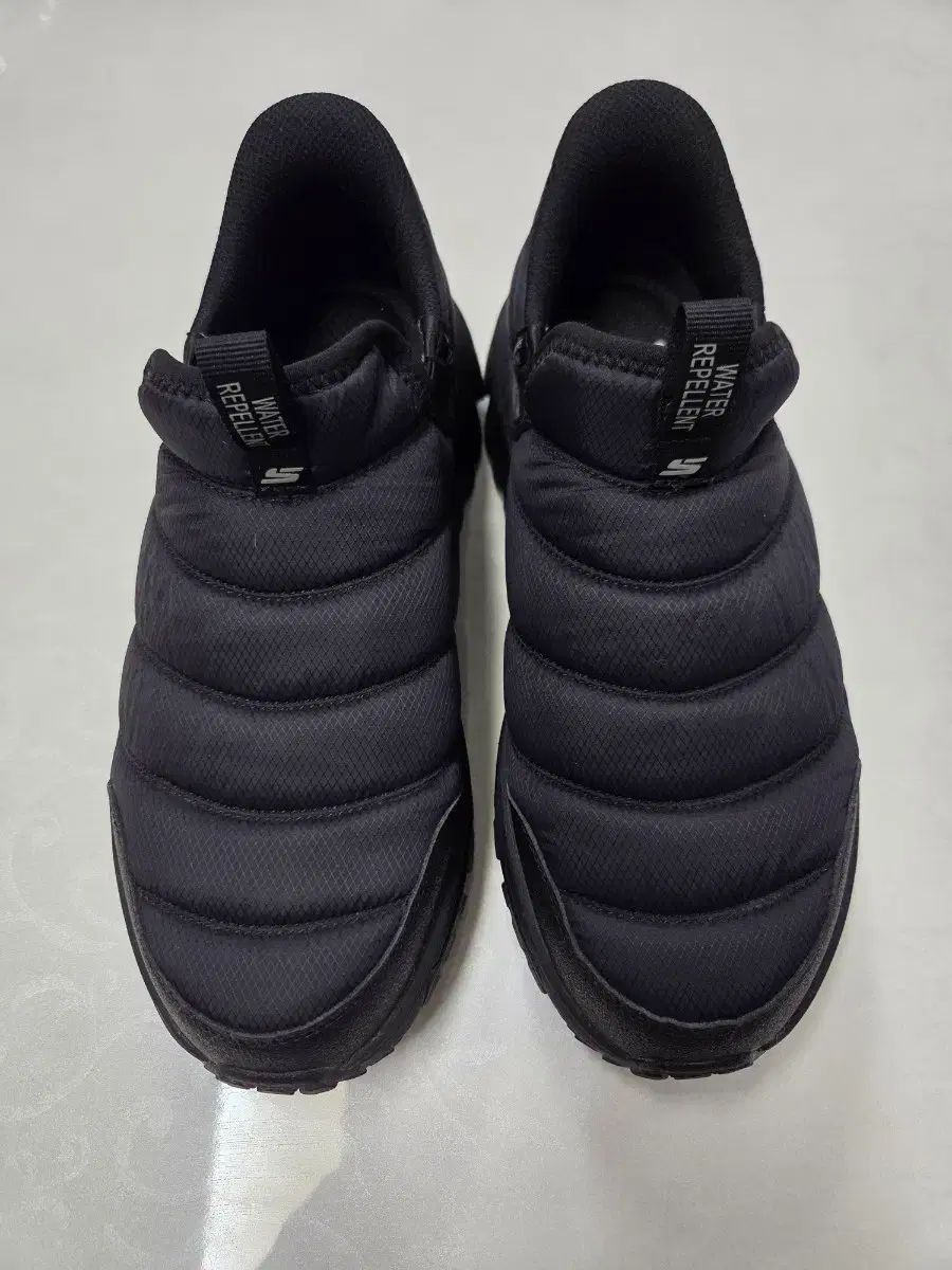 スケッチャーズ デラックス ジャーニー ブラック 255 mm