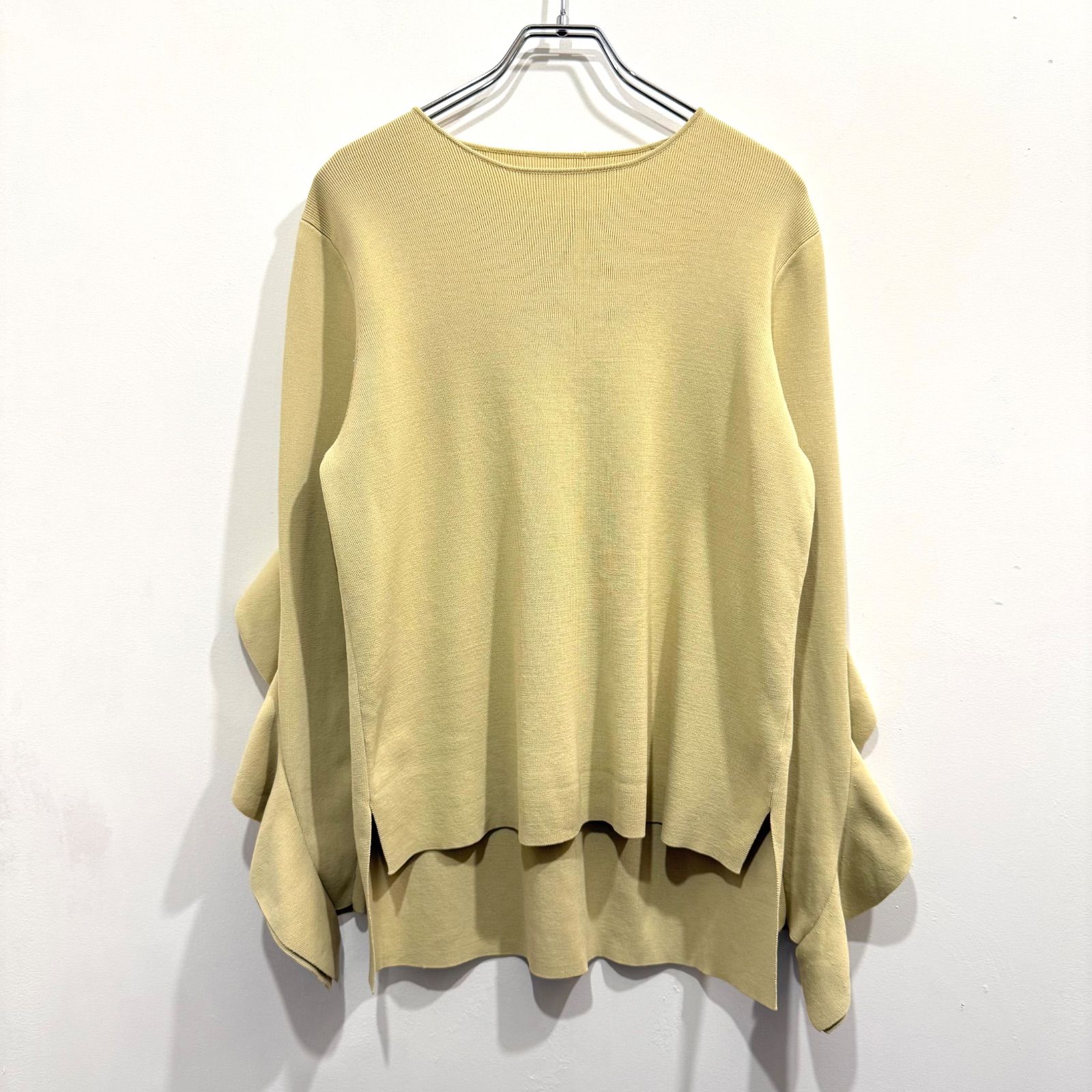 ADORE アドーア ラッフルスリーブニット サイズ38【送料込み】 - メルカリ