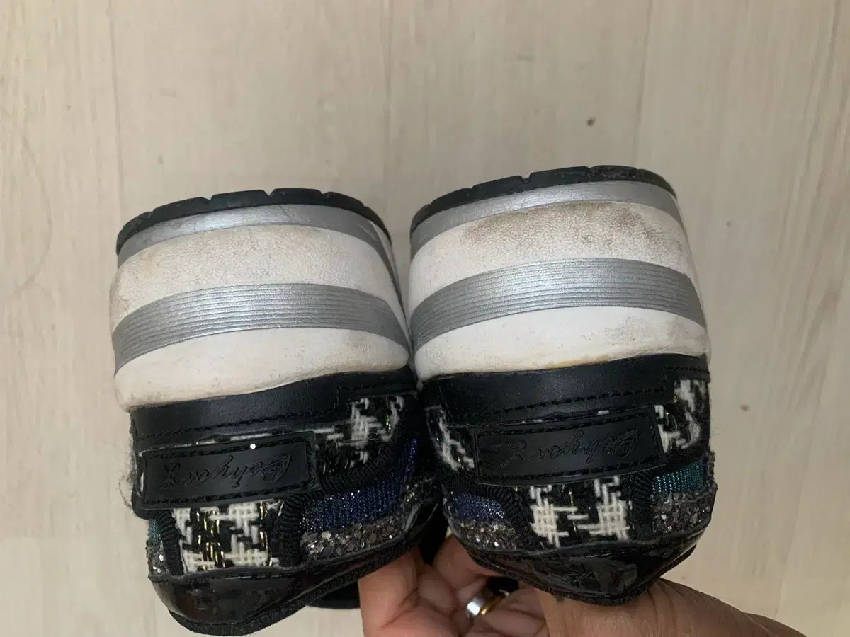 ブラック スパンコール