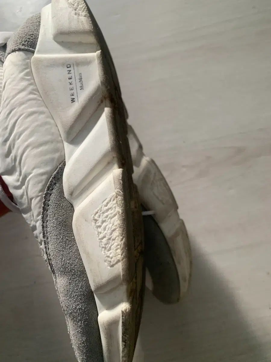 MARA マックスマーラ