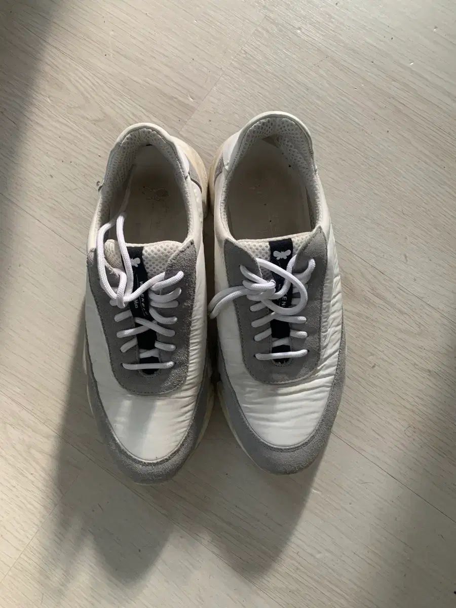 Weekend MAX MARA マックスマーラ スニーカー 白