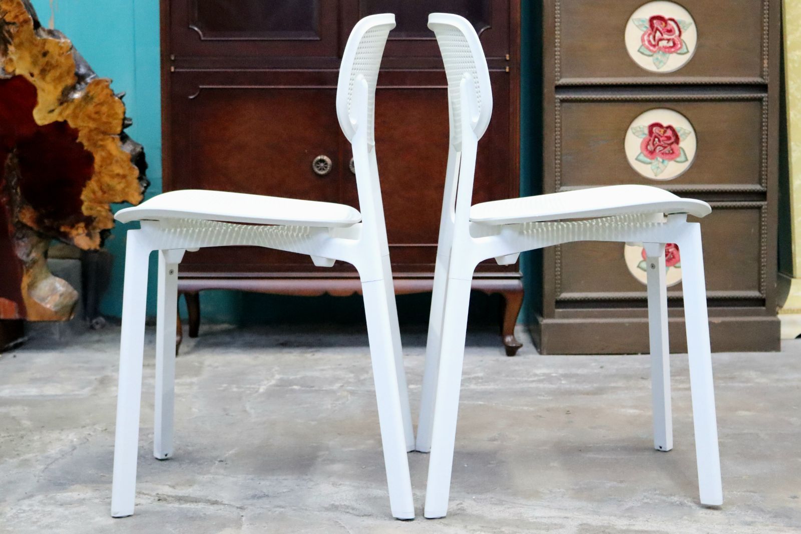 おしゃれ椅子◆KRISTALIA クリスタリア◆ホワイト◆展示品(2203C) おしゃれ椅子◇KRISTALIA クリスタリア◇ホワイト◇展示品(2203C