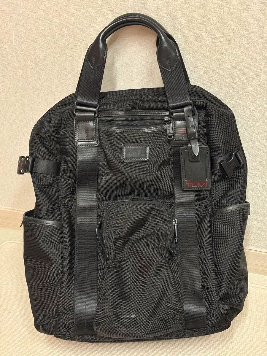 TUMI トゥミ アルファ スポーツブラ