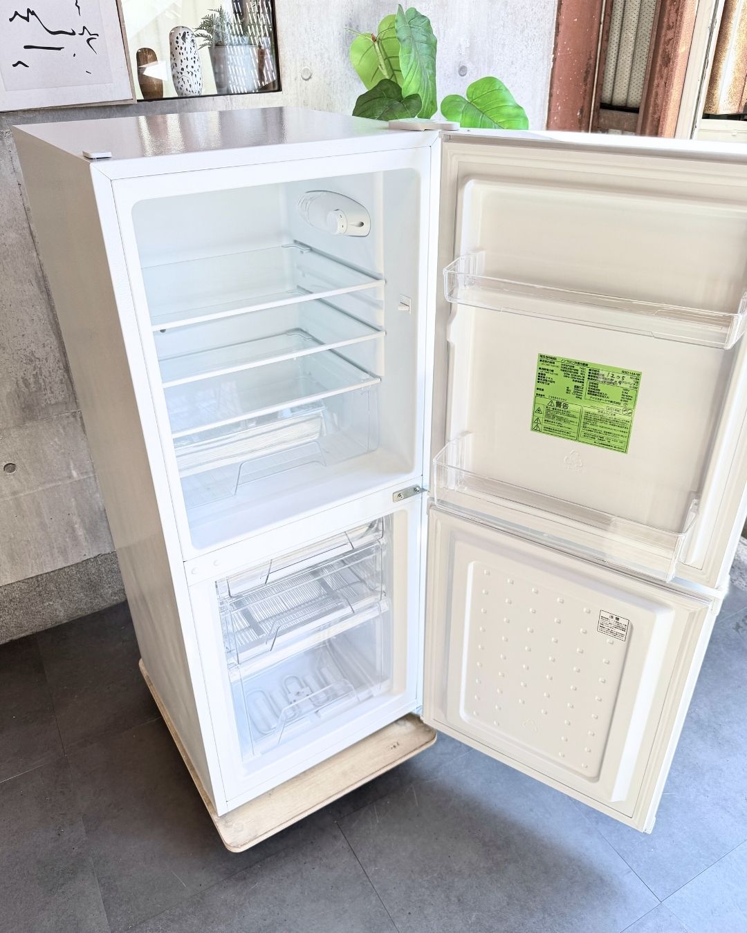 設置まで✨ IRIS OHYAMA 一人暮らし冷蔵庫 142L 2023年製 設置まで✨ IRIS OHYAMA 一人暮らし冷蔵庫 142L ✨ 2023年製