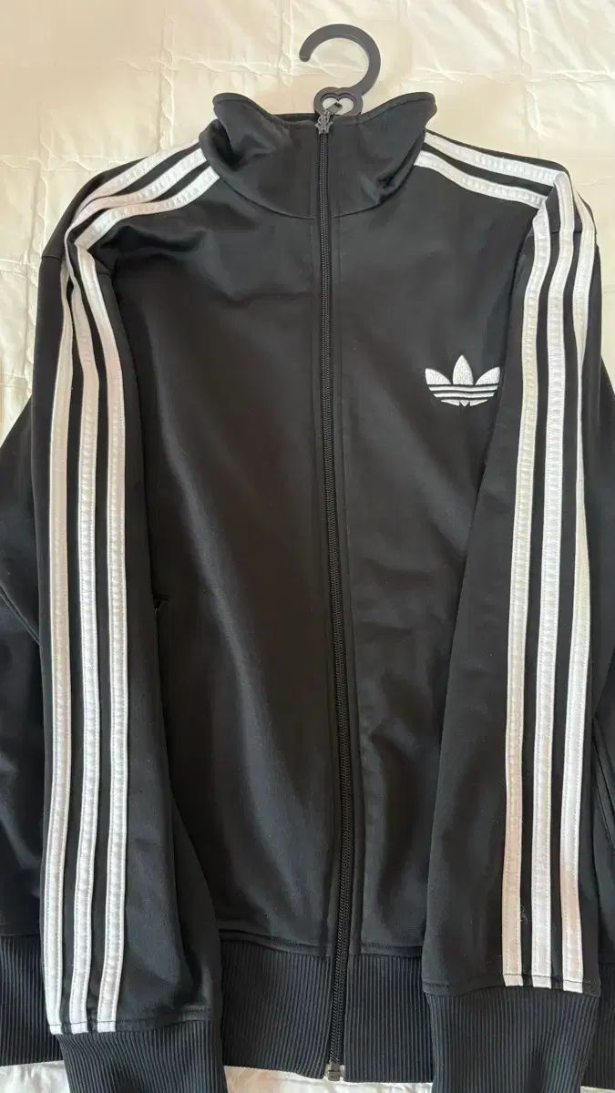アディダス ルーズフィット ブラック 旧 ファイヤーバード トラックジャージ