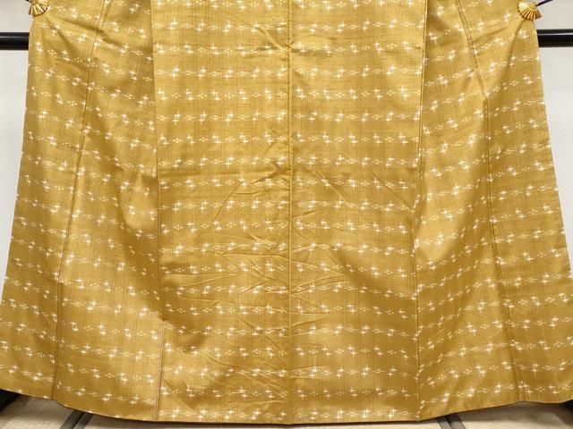 平和屋本店○極上 本場琉球絣 手織 大城誠光作 黄土色地 証紙付き 逸品