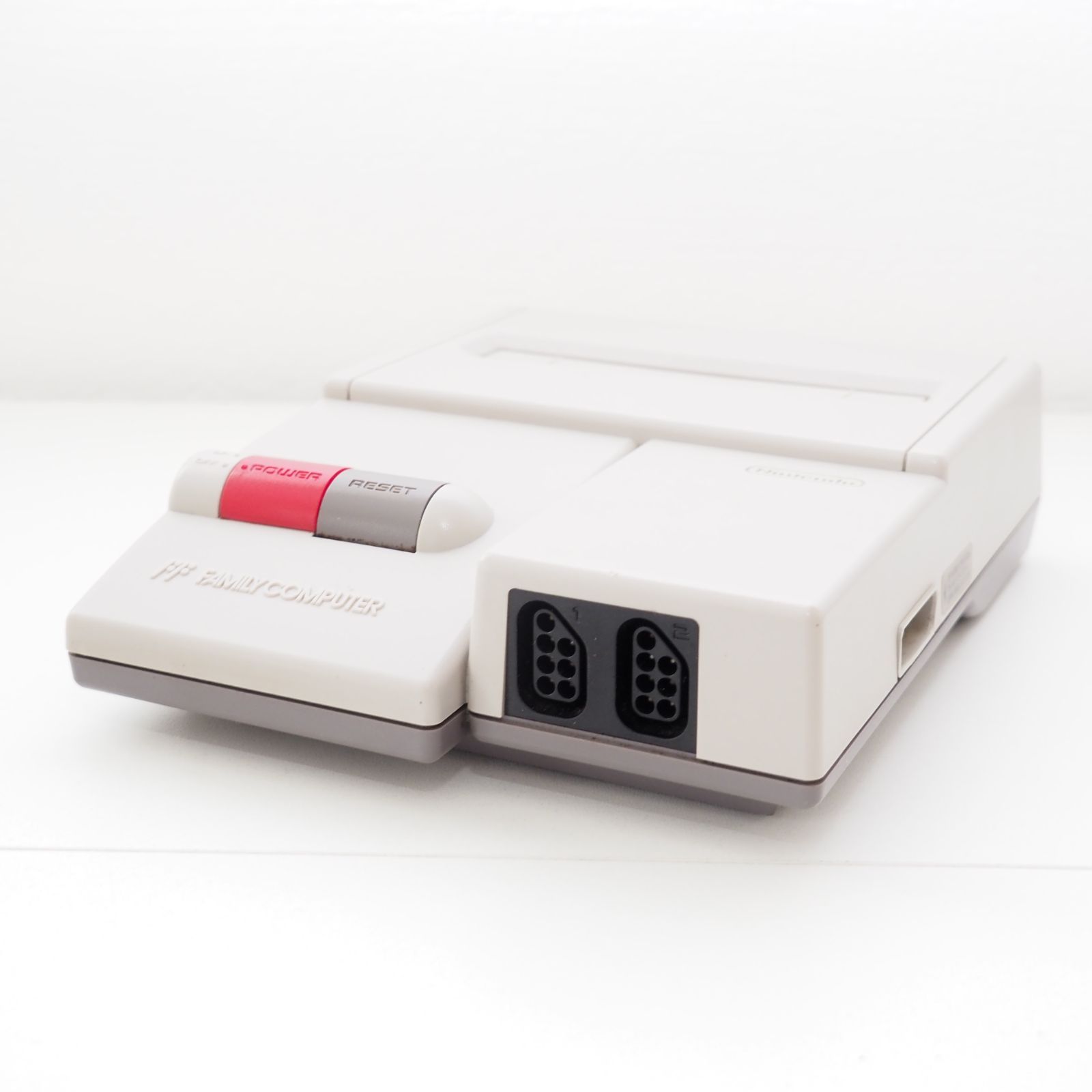 New ファミコン ファミリー コンピュータ 本体 AV仕様 FC すぐ遊べる