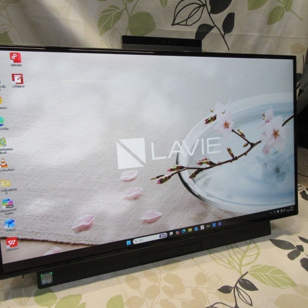 超大画面27インチWin11公式対応8世代Corei5/メ16/SSD+HDD - メルカリ