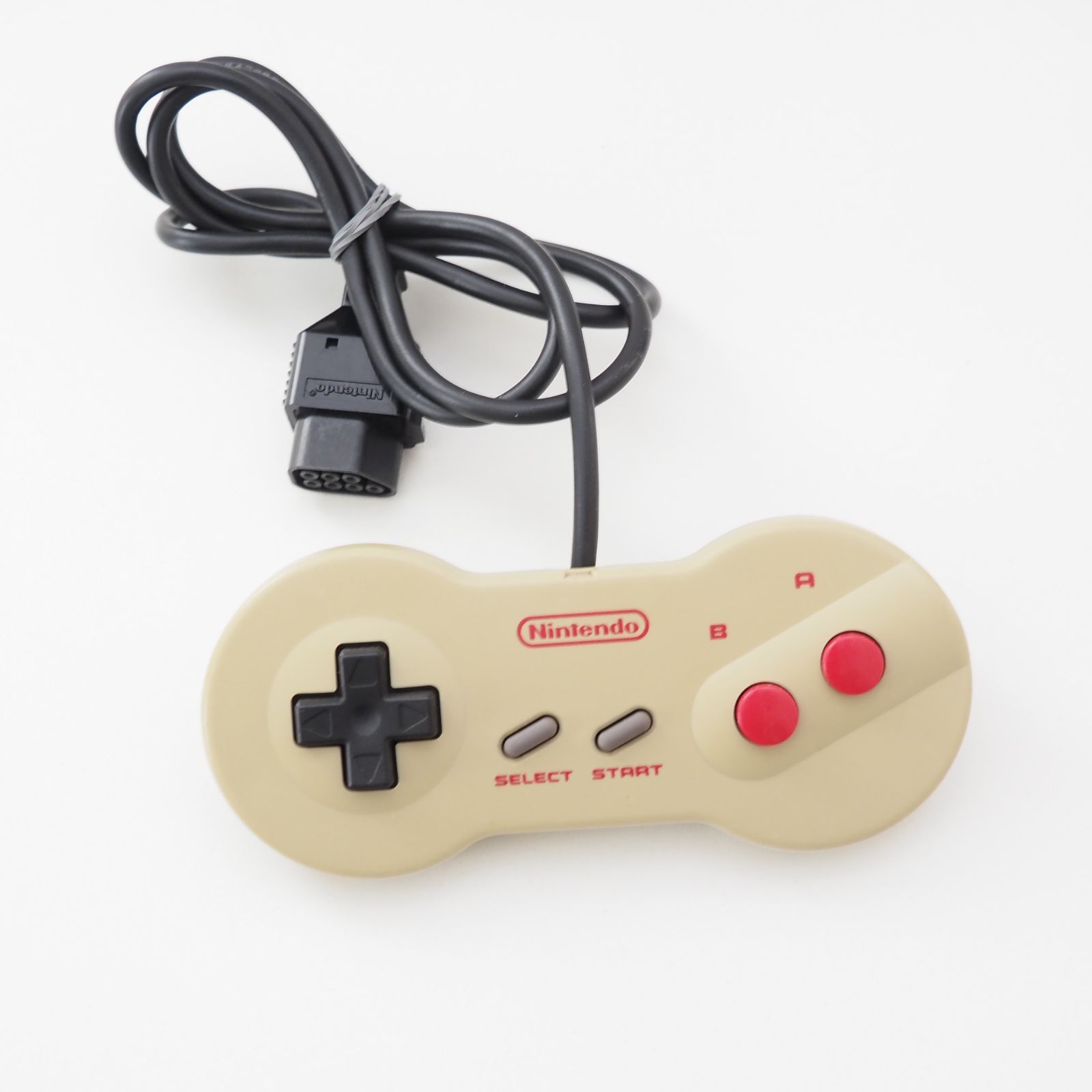 New ファミコン ファミリー コンピュータ 本体 AV仕様 FC すぐ遊べる