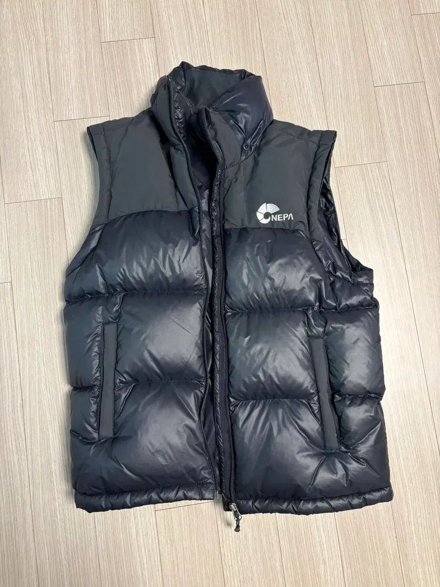   ブラックダウンベスト XS ZARA ダウンベスト XS black 黒ダウン｜Yahoo!フリマ（旧PayPayフリマ）