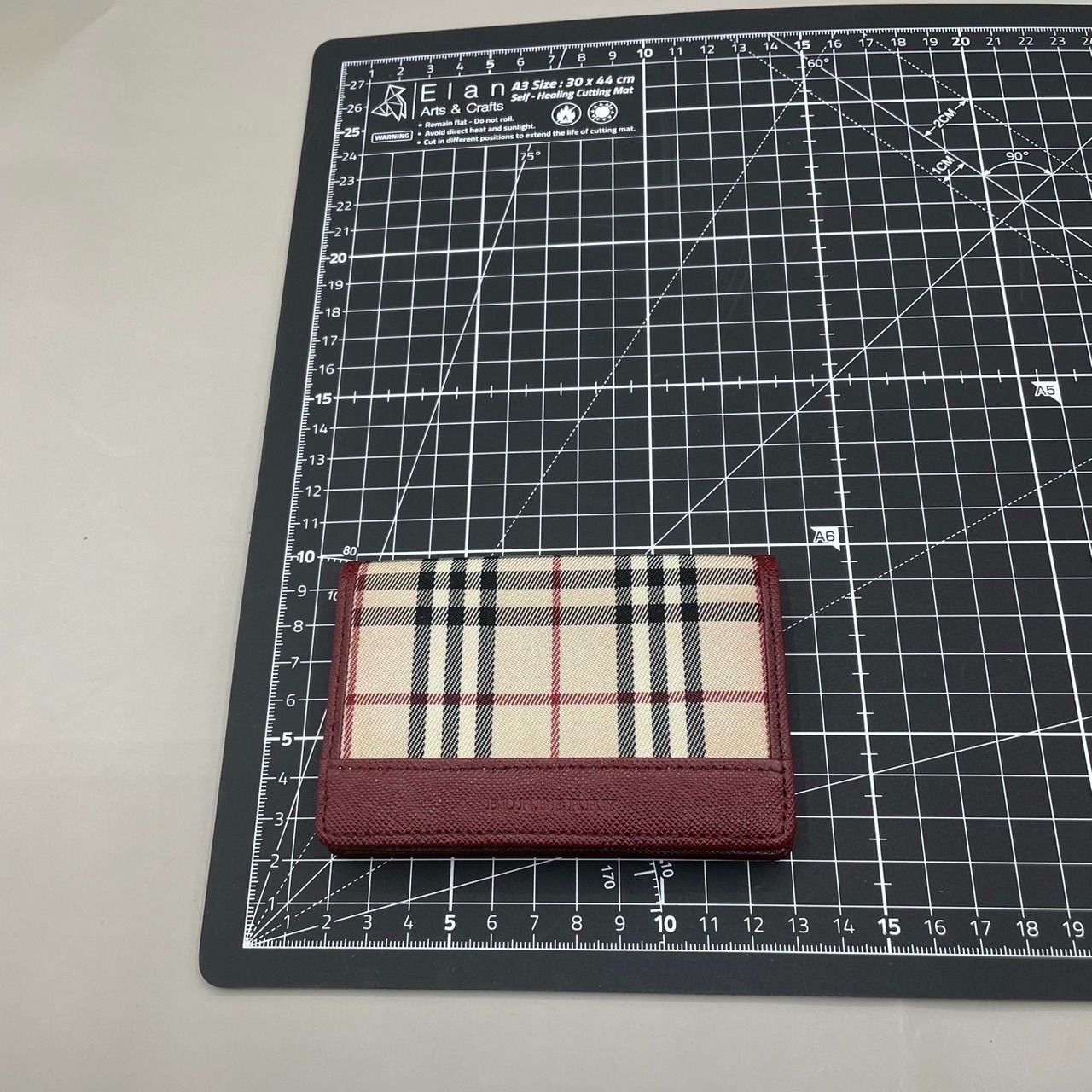 バーバリー 名刺入れ