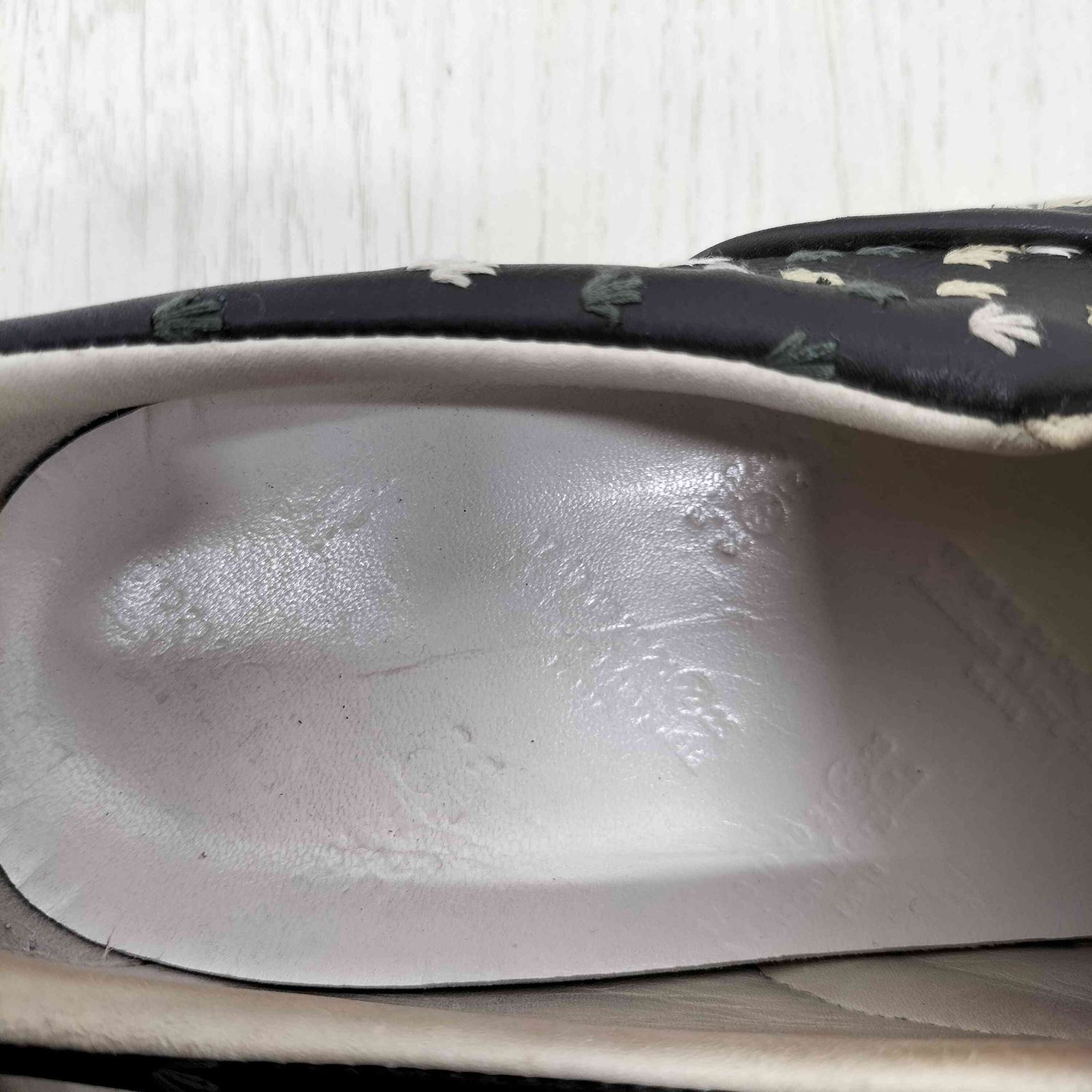 刺繍 レザー切替