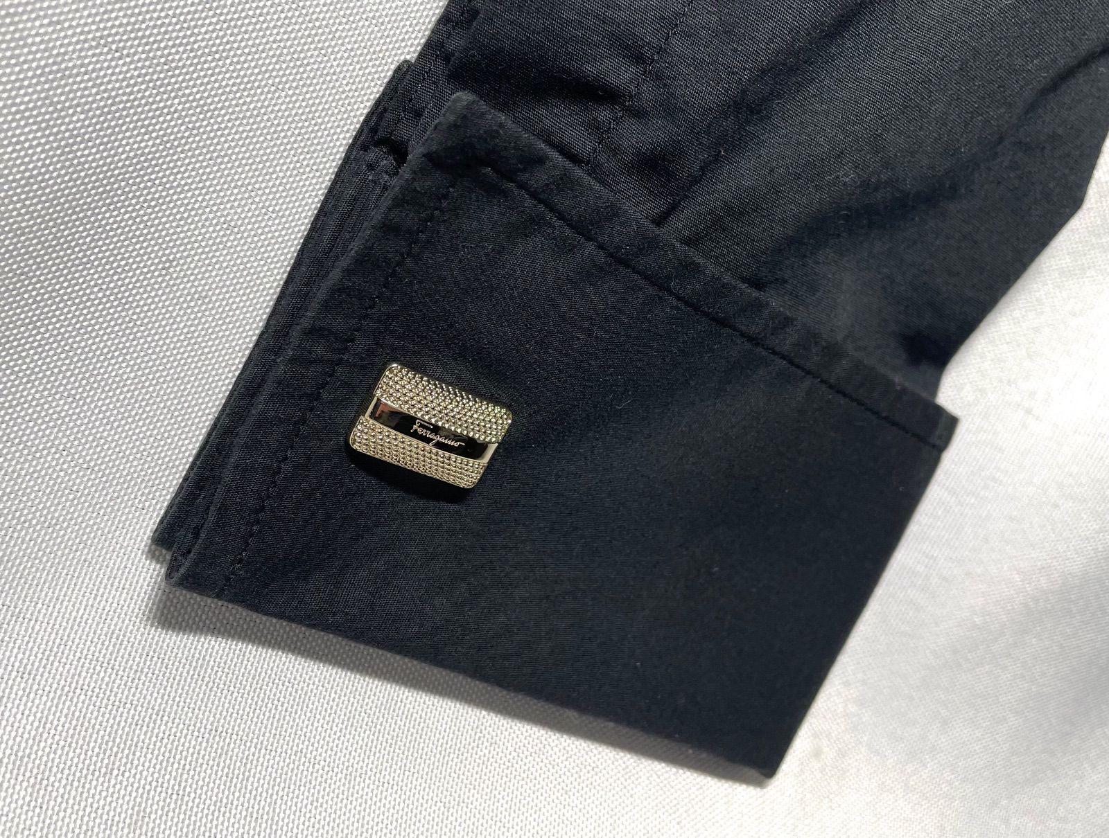 美品 Salvatore Ferragamo サルヴァトーレフェラガモ ブランドロゴ