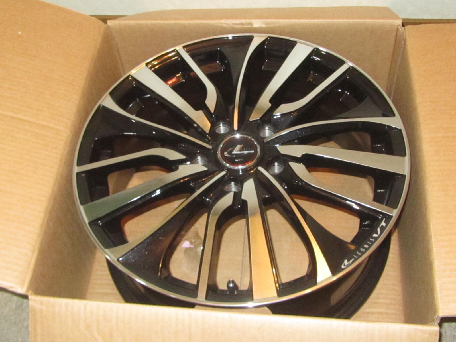 17インチ ホイール