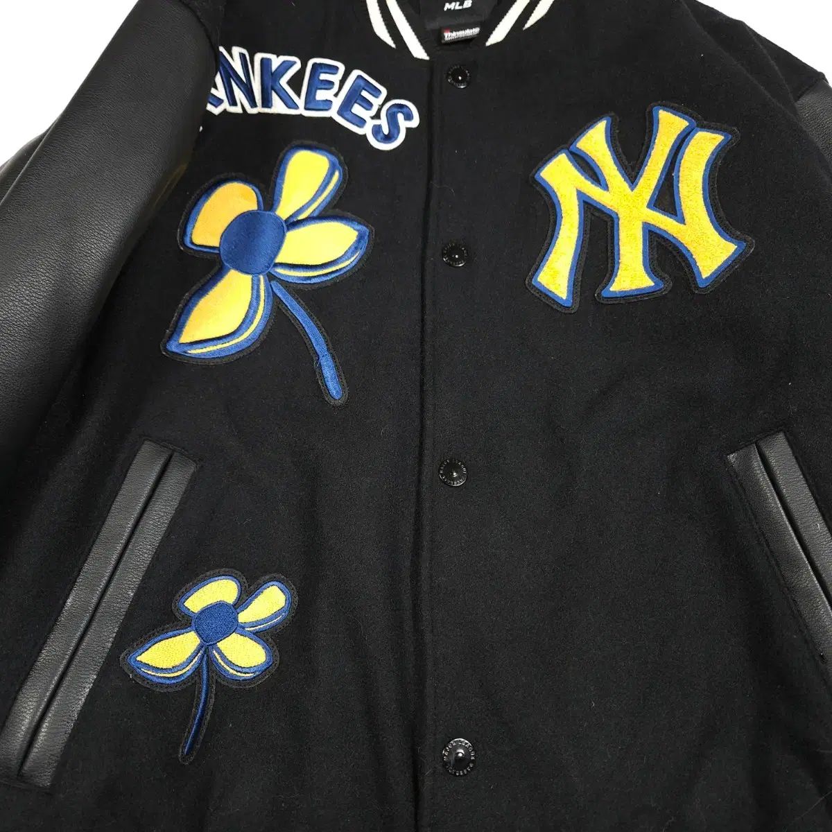 MLB ニューヨークヤンキース スタジャン XL - メルカリ