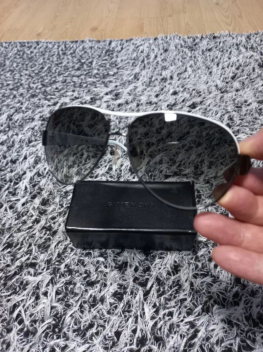 Givenchy ジバンシィ サングラス メンズ 状態良し