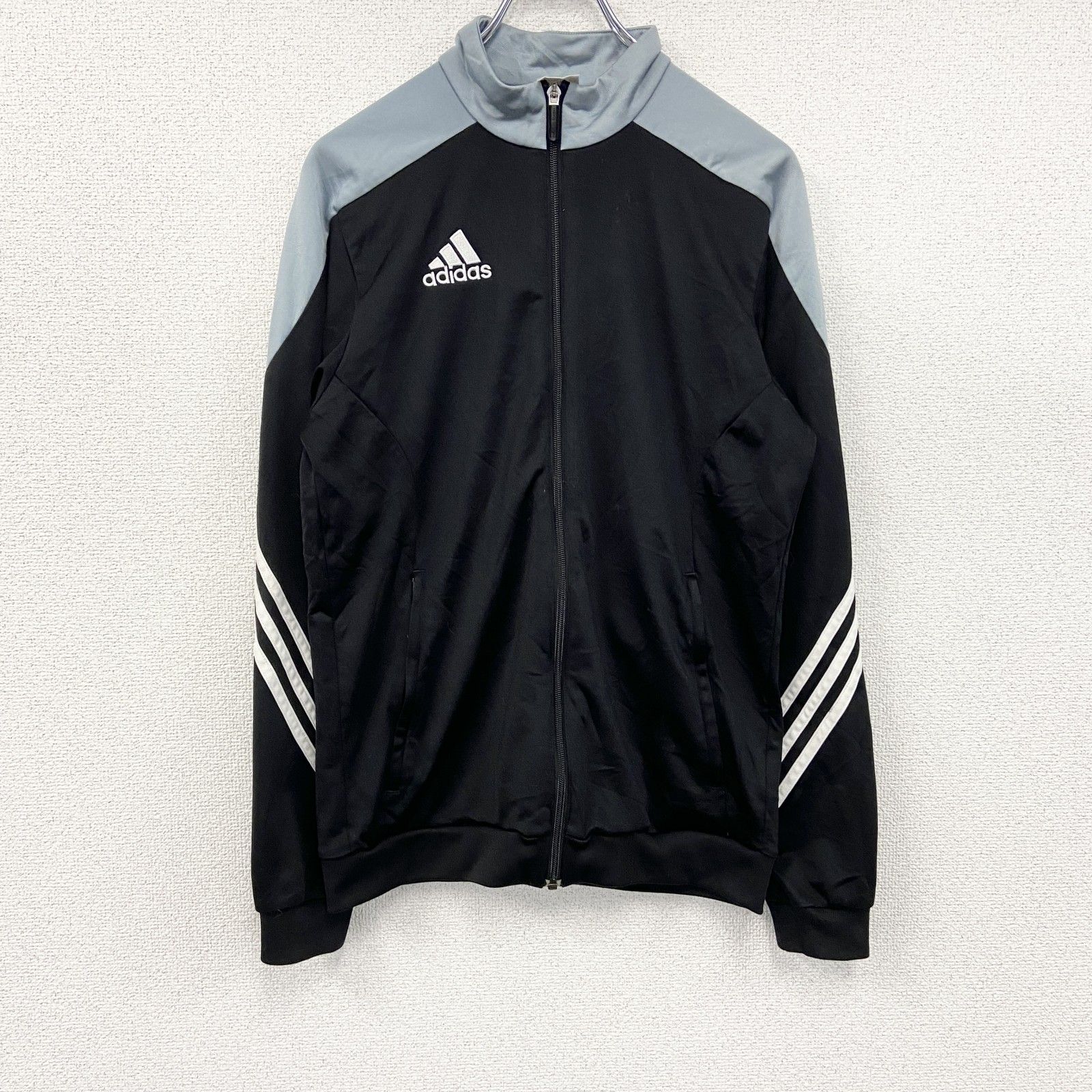 3点以上まとめ買いで20％OFF】古着 used adidas アディダス トラック
