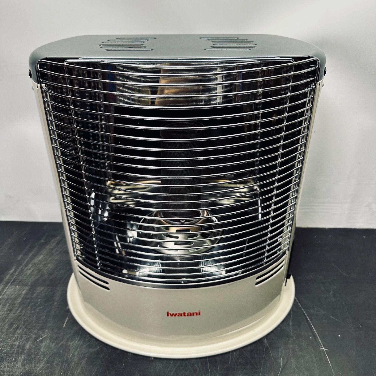 iwatani イワタニ カセットガスストーブ デカ暖Ⅱ CB-STV-DKD 2 2025年製 アイボリー