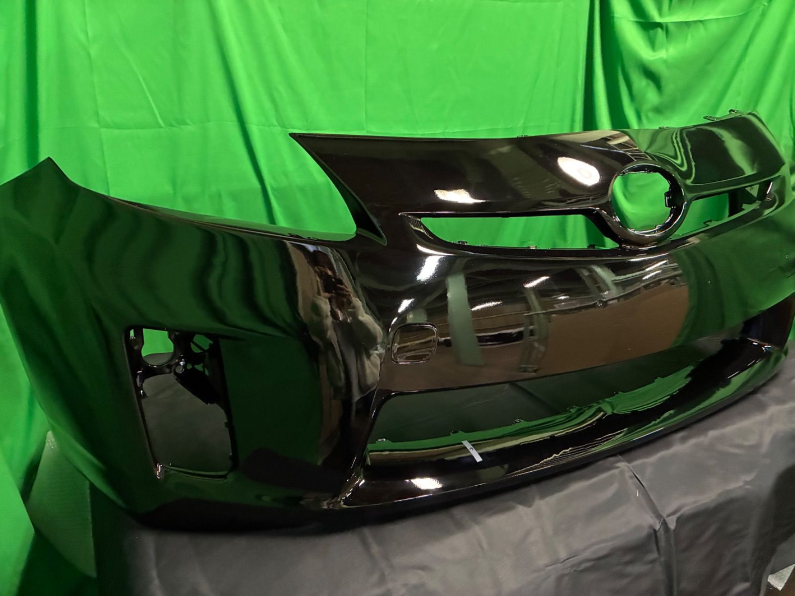 TOYOTA 30系プリウス/30プリウス前期 フロントバンパー/ブラック（黒