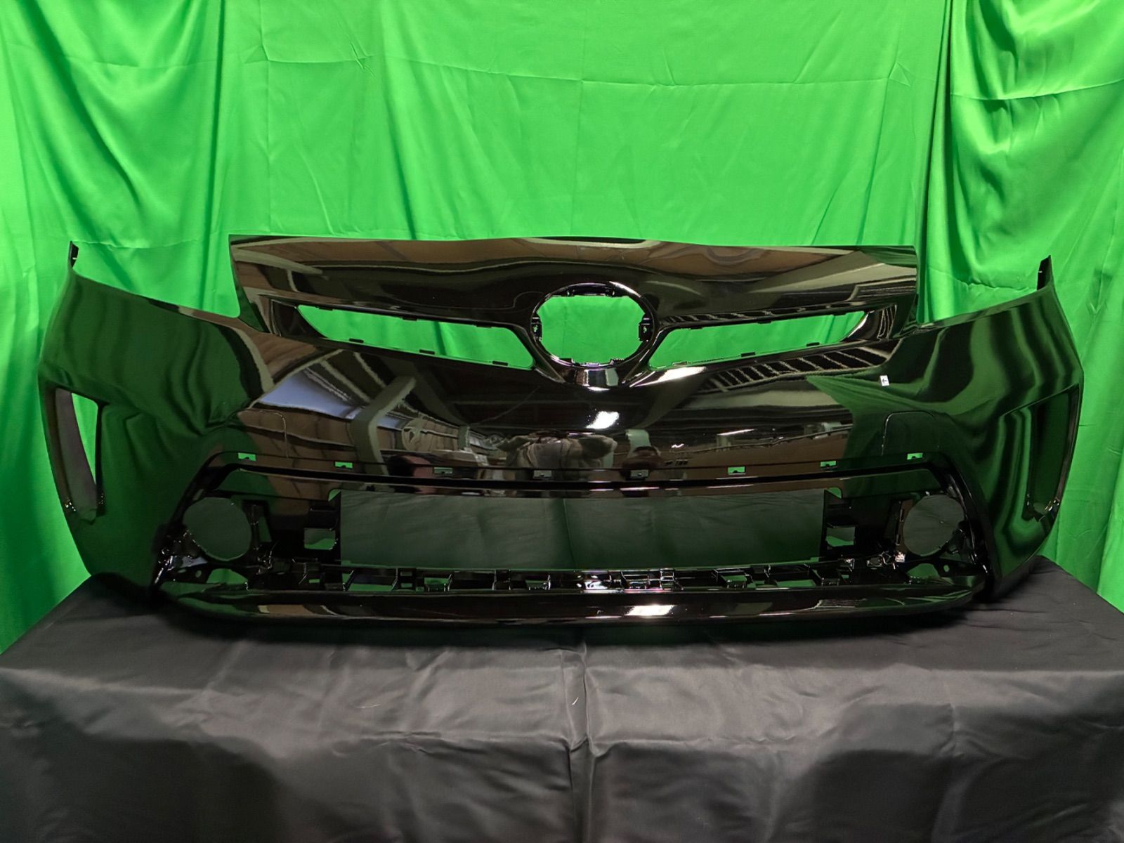 (12)30プリウス　社外後期ブラック　フロントバンパーフェイス 91)30プリウス 社外後期フロントバンパーフェイス ブラック 12)30