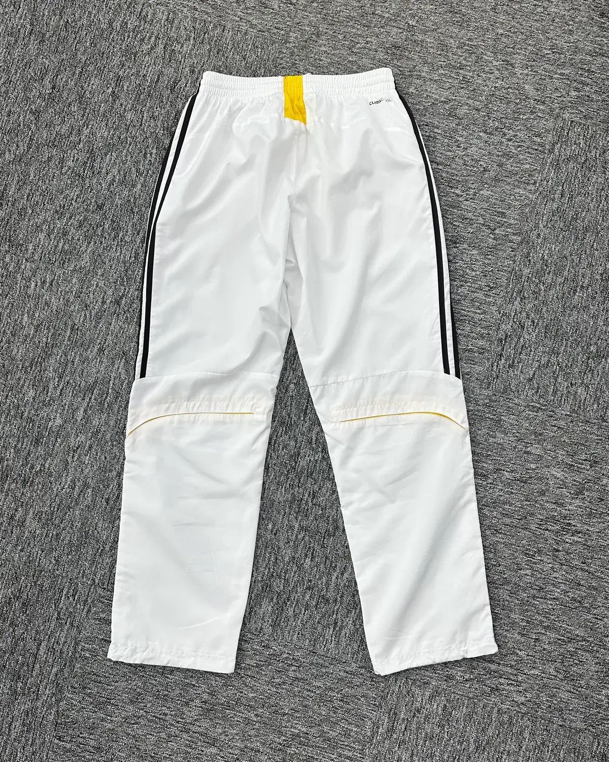 トラックパンツ -