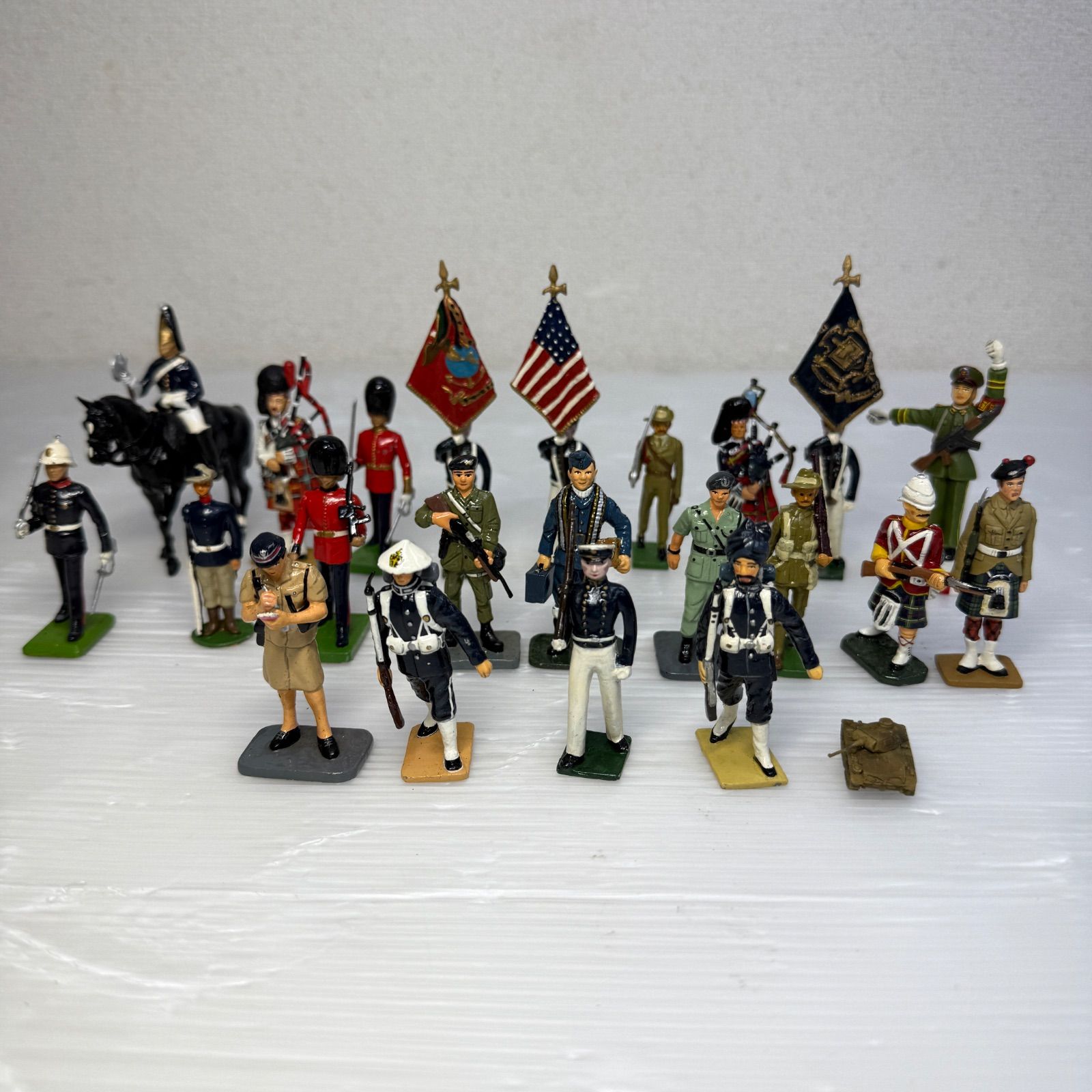 トイソルジャー 兵隊 アンティーク 鉛 22体 戦車×1 K-C ホビー ミニタリー