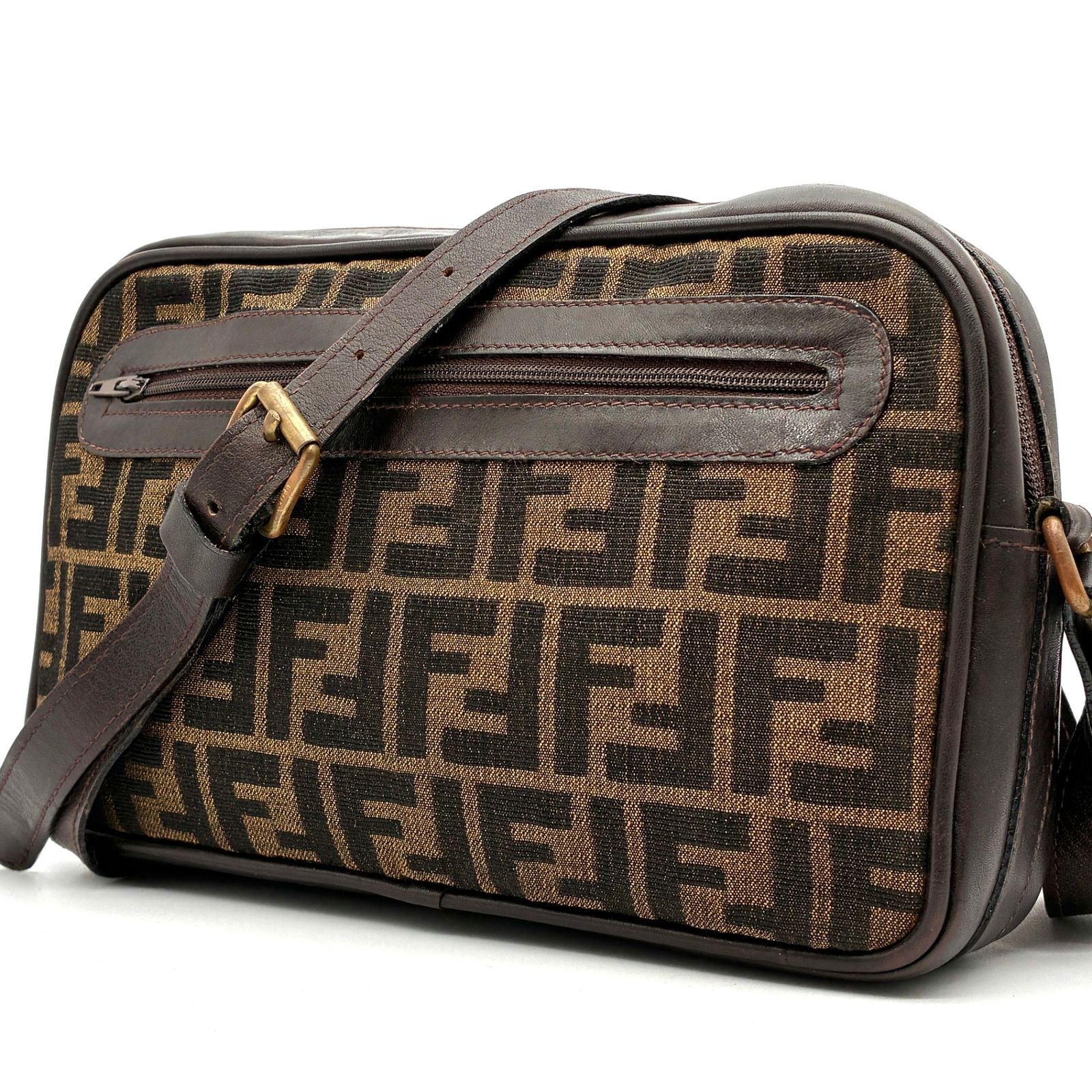 【良品✨】 フェンディ ショルダーバッグ ズッカ FFロゴ ブラック ブラウン FENDI フェンディ ショルダーバッグ ズッカ FF柄 レディース メンズ