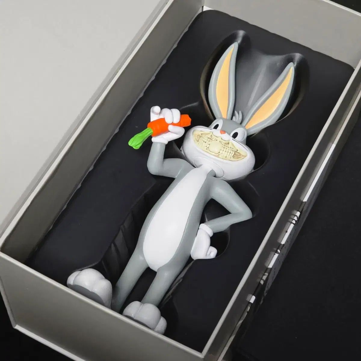 Ron English　バックス・バニー ルーニー・テューンズ 　ソフビ Ron English バックス・バニー ルーニー・テューンズ ソフビ