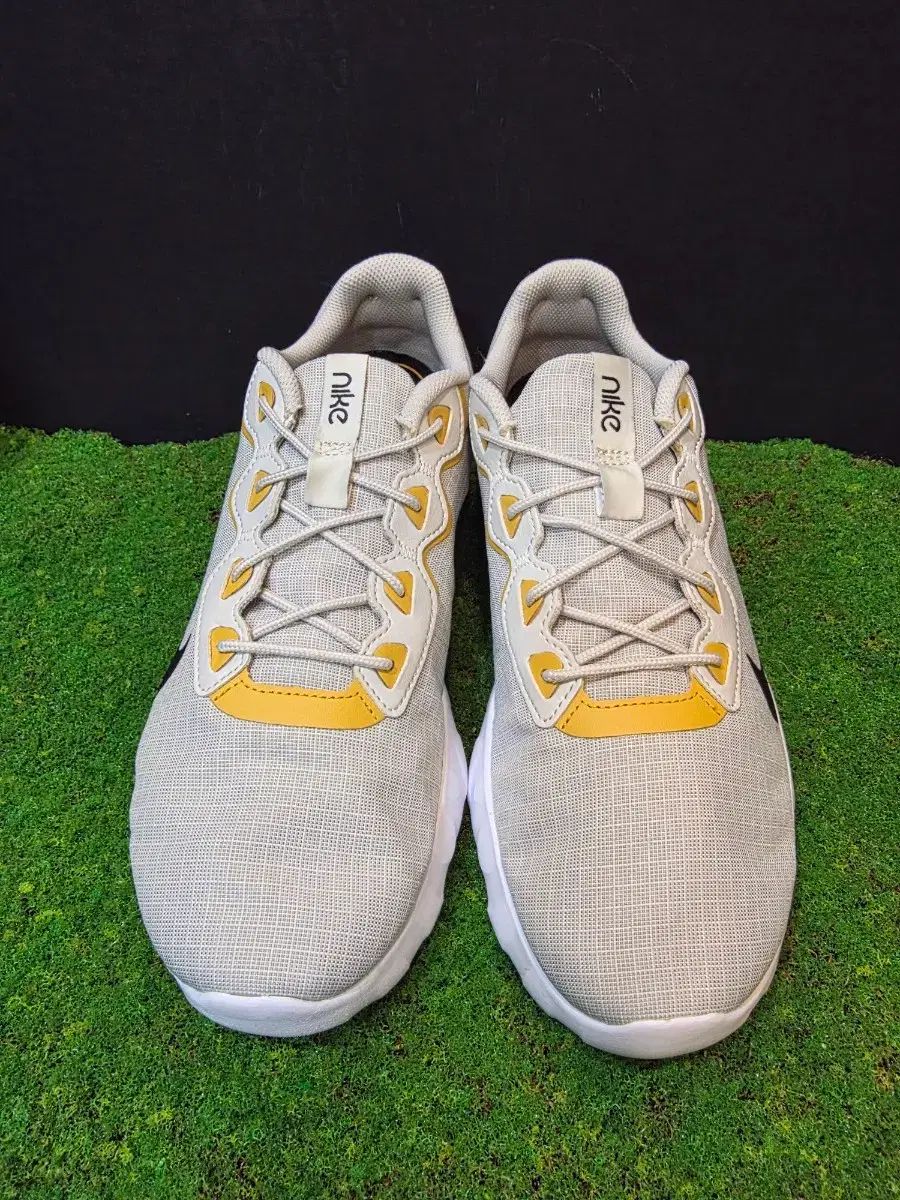 エクスプローラー ストラダ