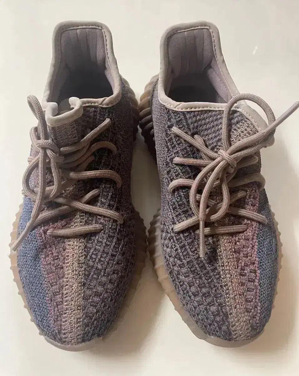 アディダス イージーブースト 350 V 2