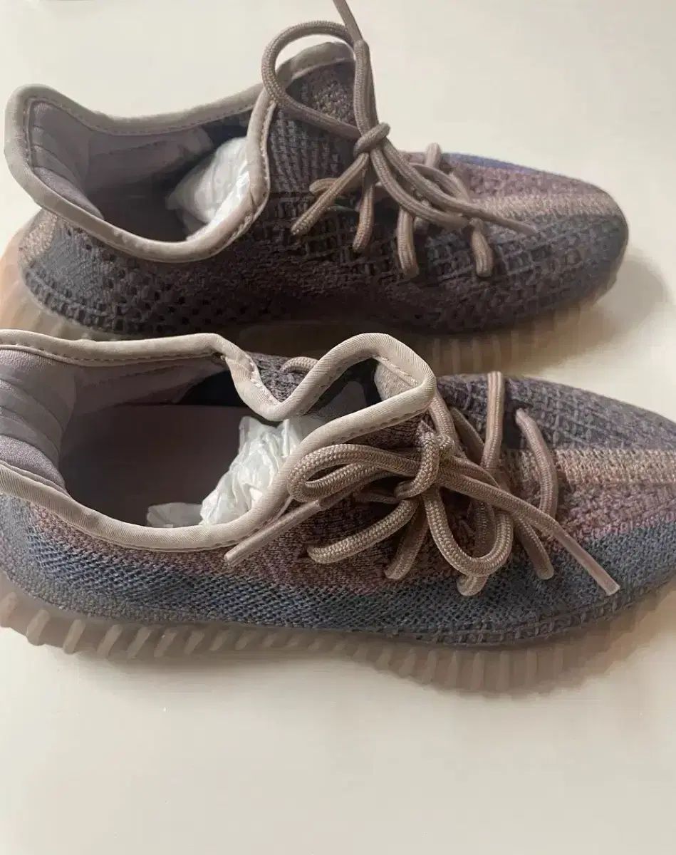 アディダス イージーブースト 350 V 2