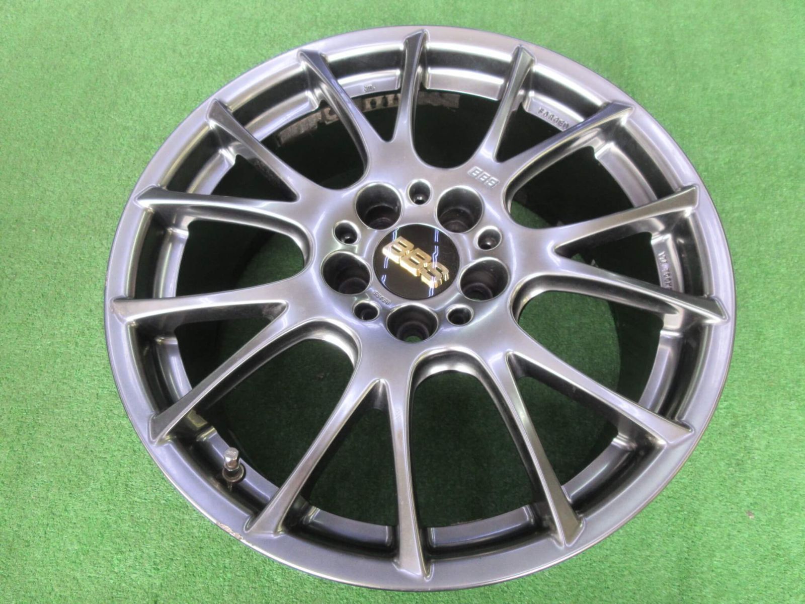鍛造ホイール ＢＢＳ ＲＥ-Ｖ RE 005 8 J-18 5 H 112 42 ボルト ロックボルト付き ハブリング57.1パイ