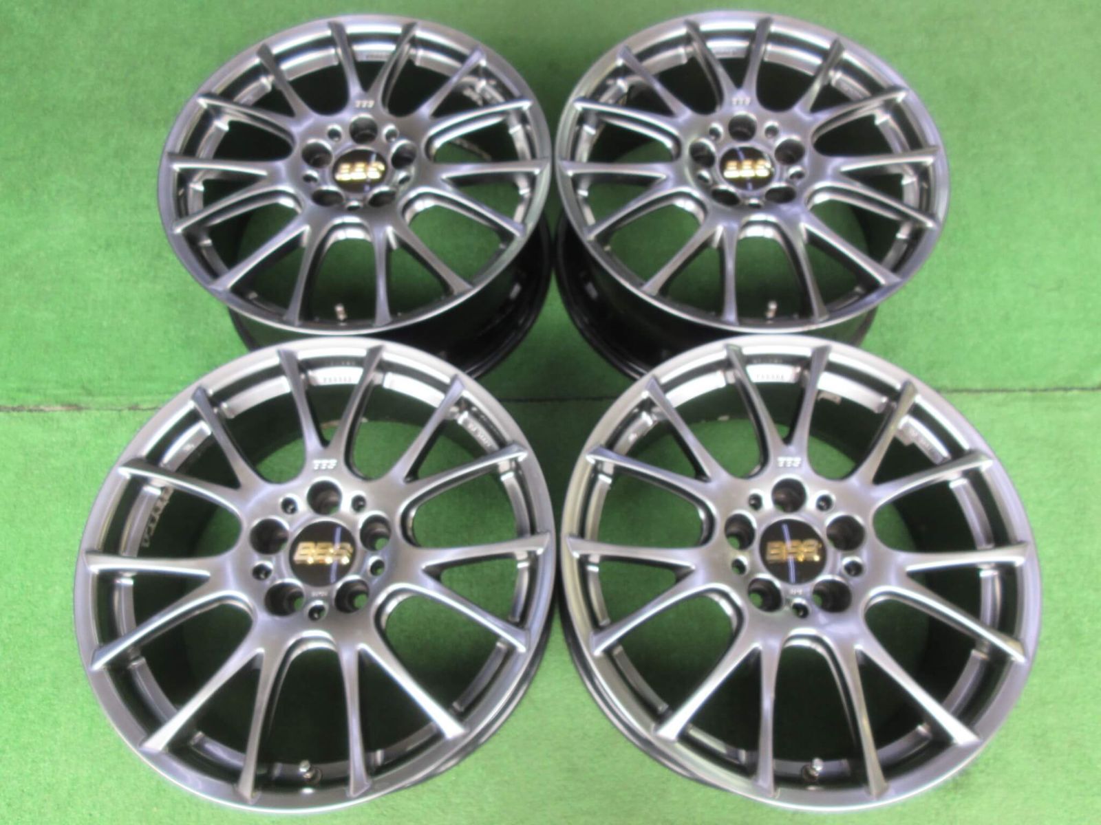 鍛造ホイール ＢＢＳ ＲＥ-Ｖ RE 005 8 J-18 5 H 112 42 ボルト ロックボルト付き ハブリング57.1パイ