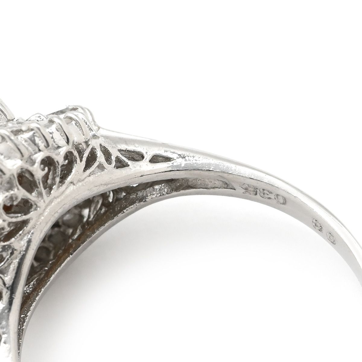 プラチナシルバー