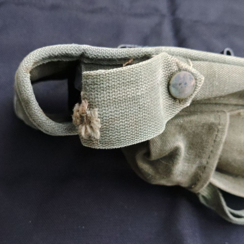 米軍実物】BIPOD CASE バイポッドケース(ナム戦) - メルカリ