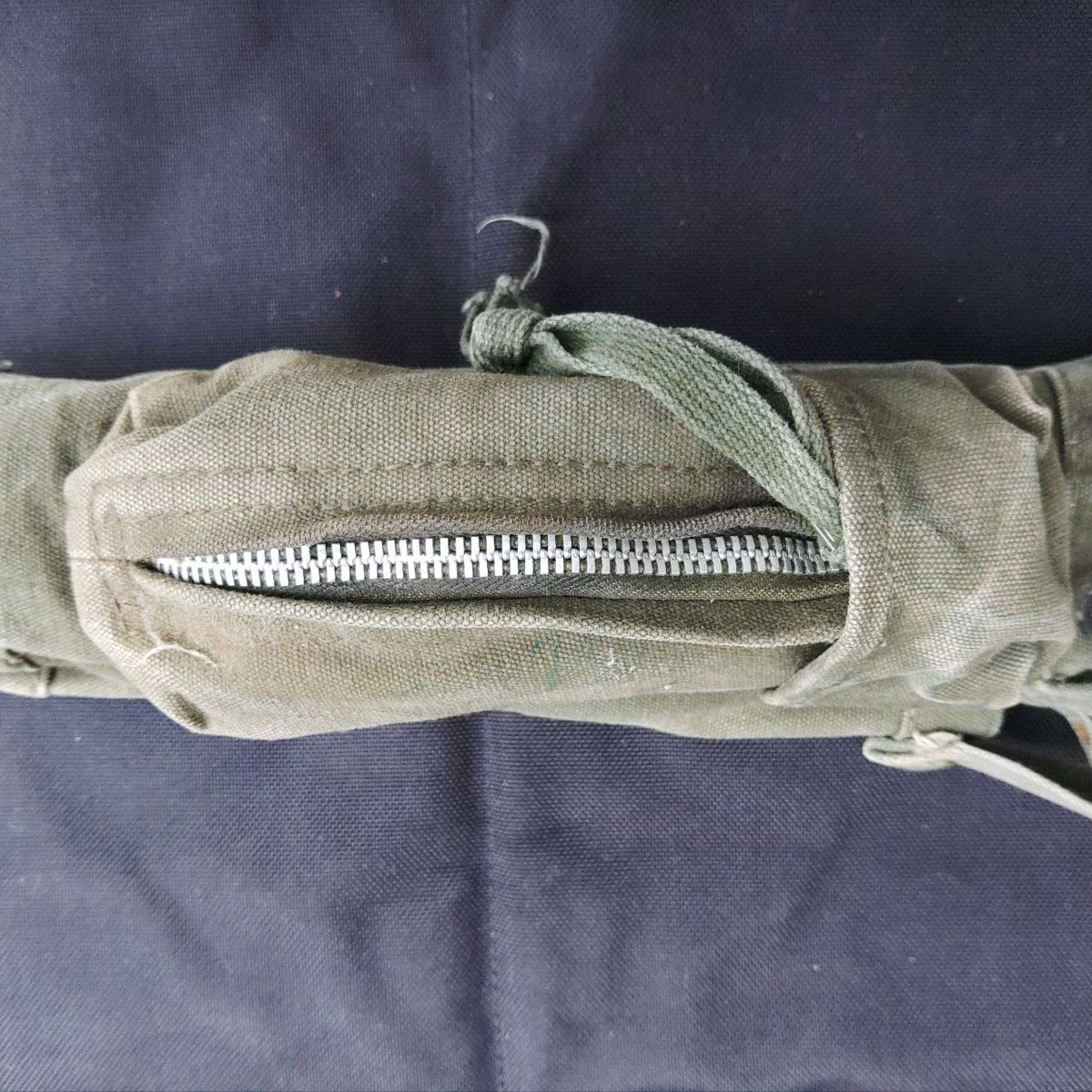 米軍実物】BIPOD CASE バイポッドケース(ナム戦) - メルカリ