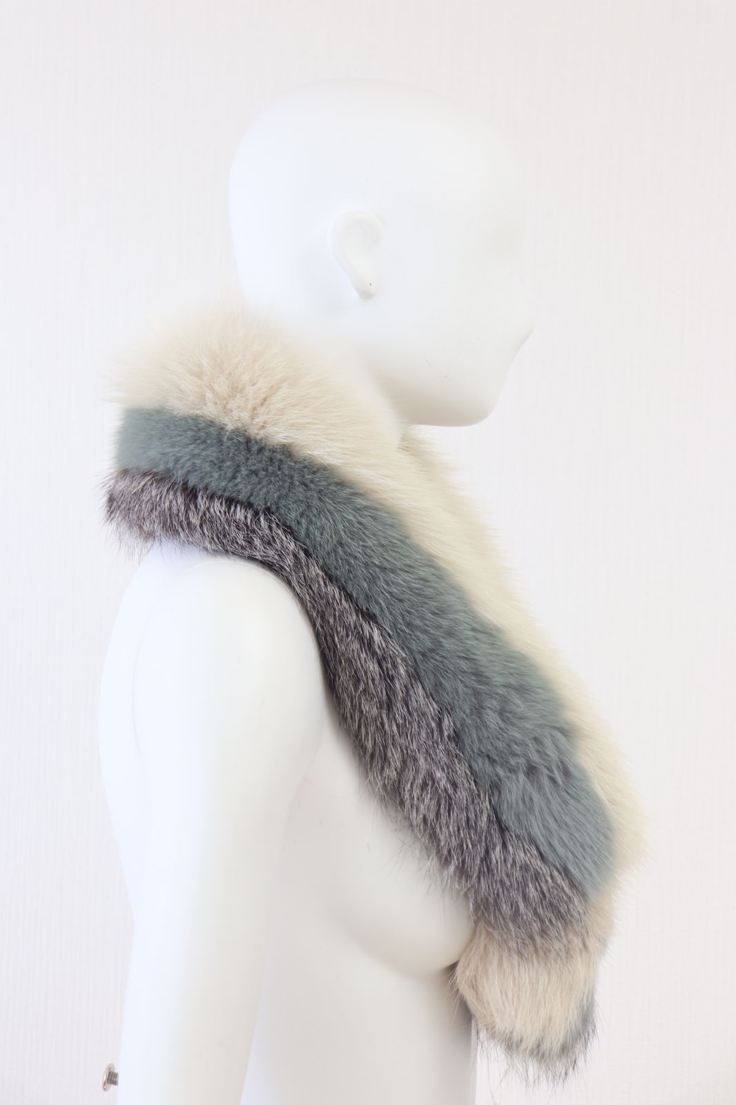 Rene フォックスファーストール マフラー FOX ルネ - メルカリ