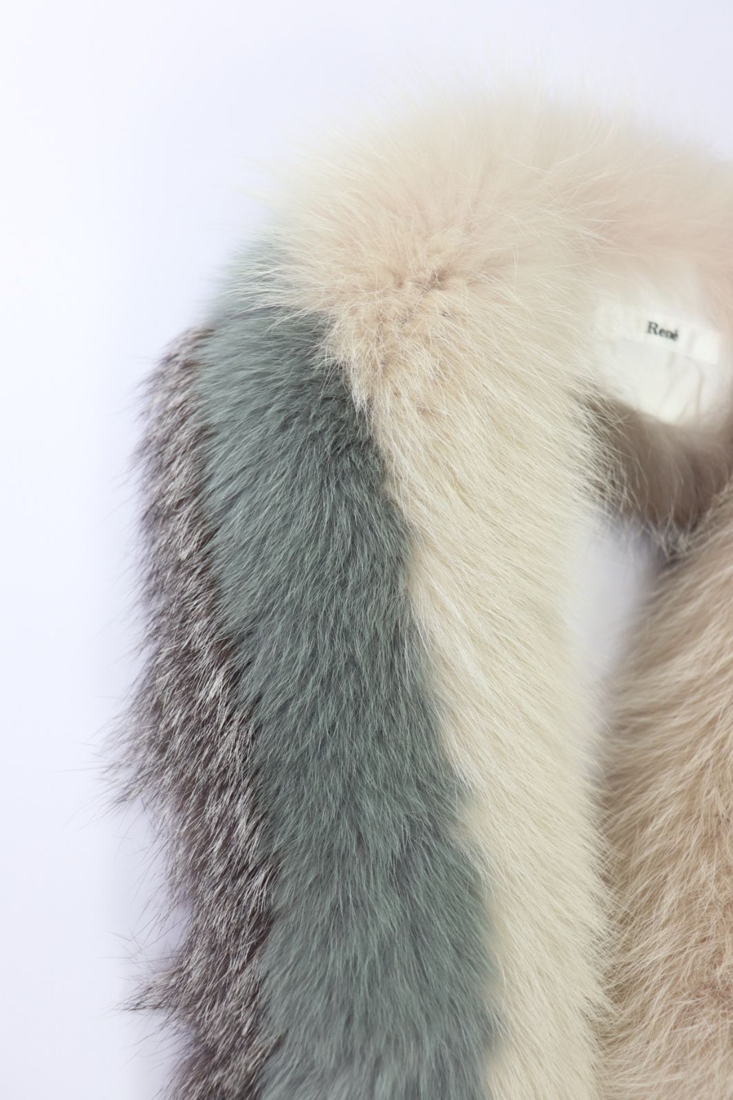 Rene フォックスファーストール マフラー FOX ルネ - メルカリ