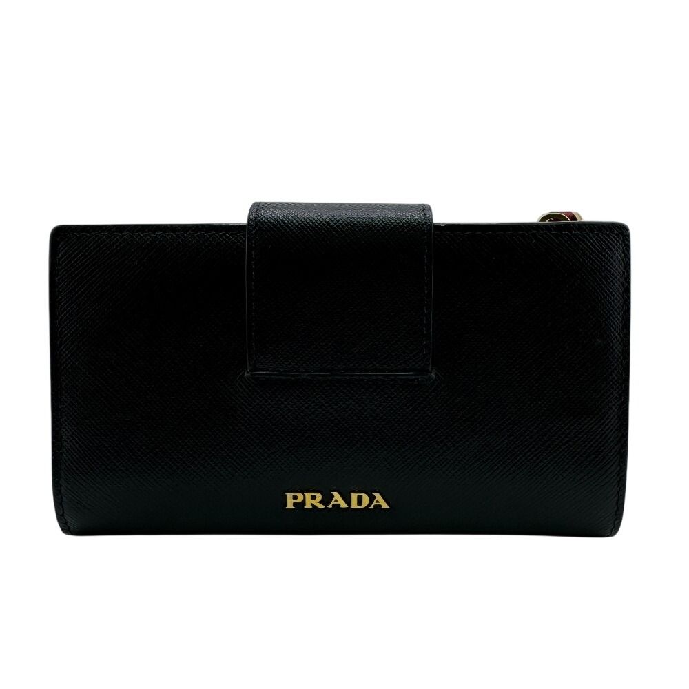PRADA プラダ