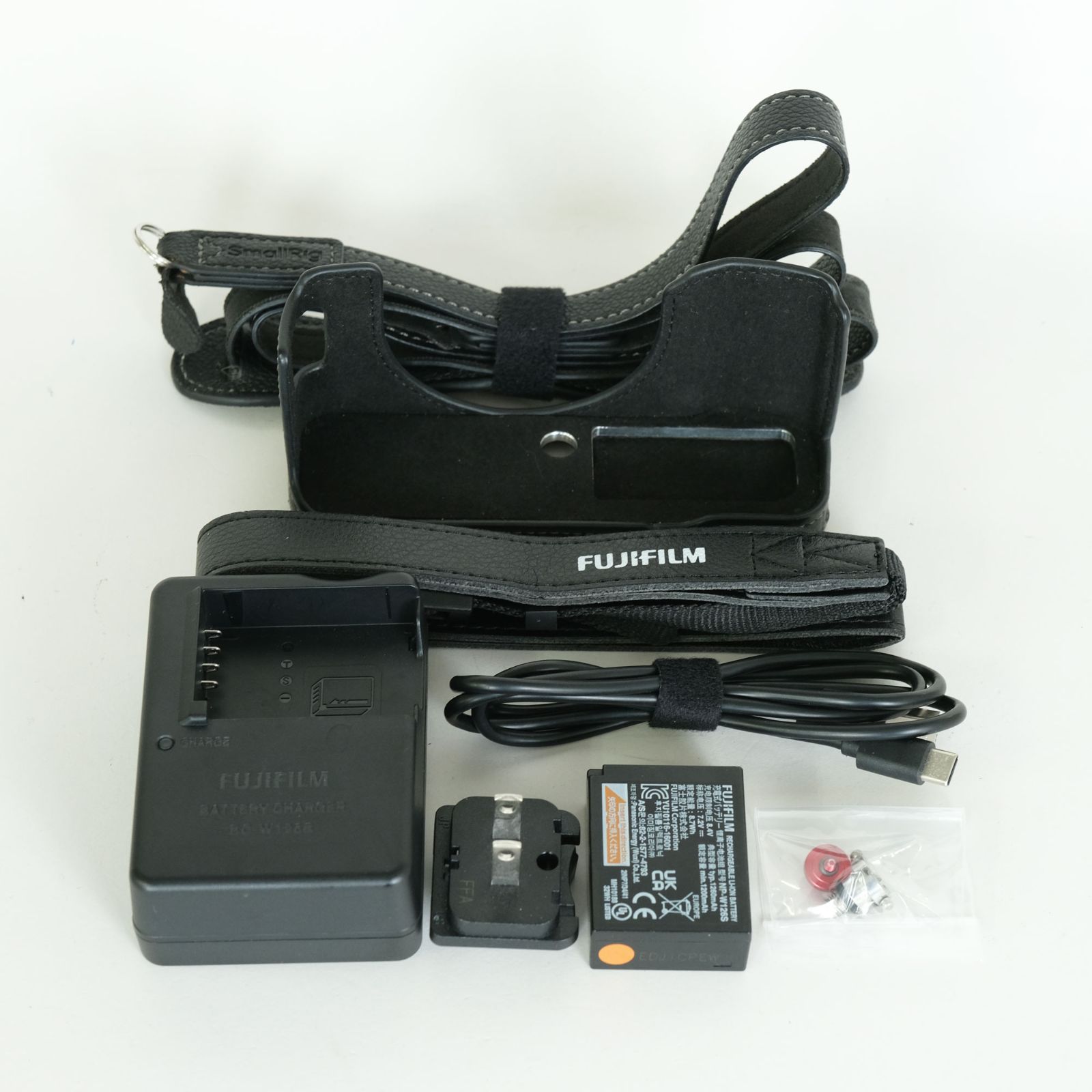 ブラック コンパクトデジタルカメラ