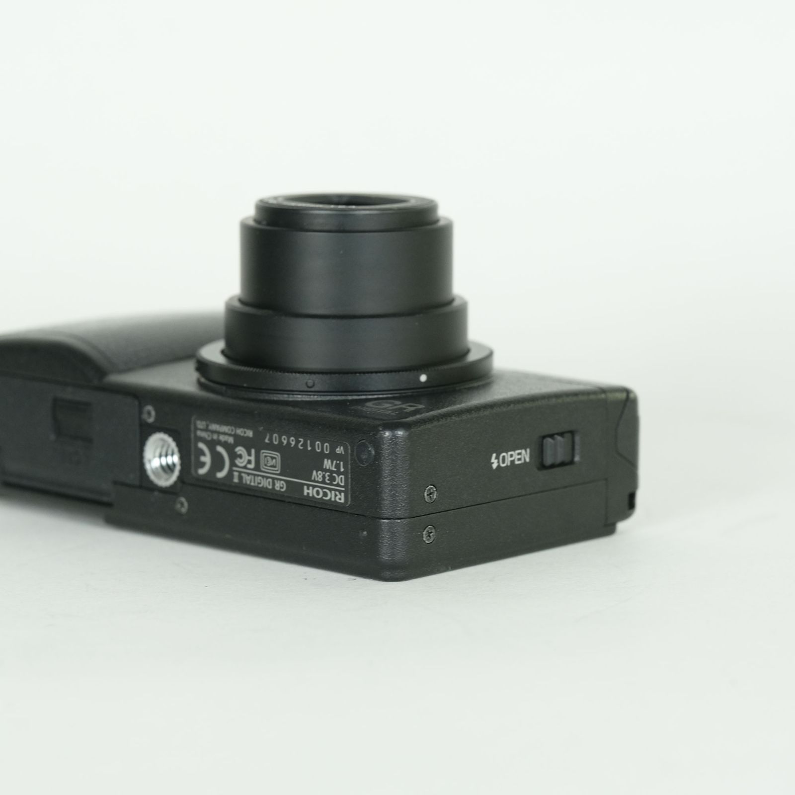 【美品】RICOH GR DIGITAL II シャッター回数 606回 美品】RICOH GR DIGITAL II シャッター回数 606回 中古】RICOH リコー