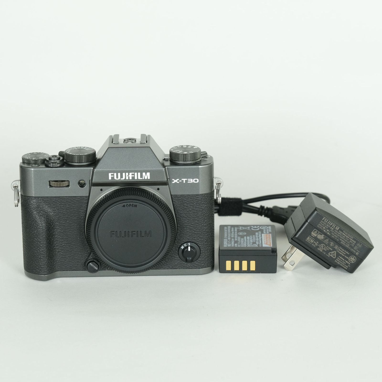 | シャッター数2 640回 X-T 30 ボディ チャコールシルバー FUJIFILM Xマウント