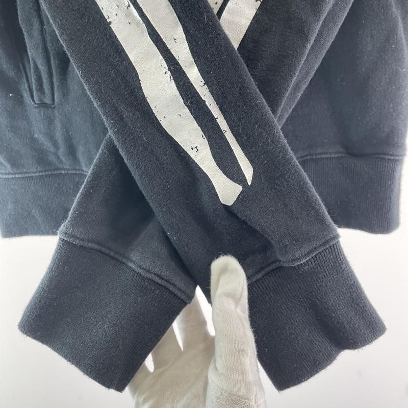 スカルプリントジップパーカー