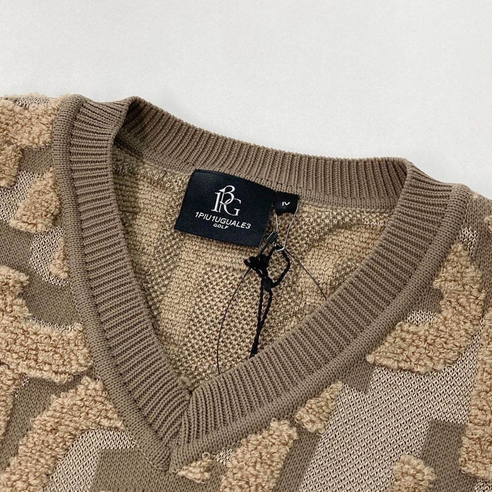 サイズ：4 1PIU1UGUALE3 GOLF GRK056 ニットベスト カーキ系