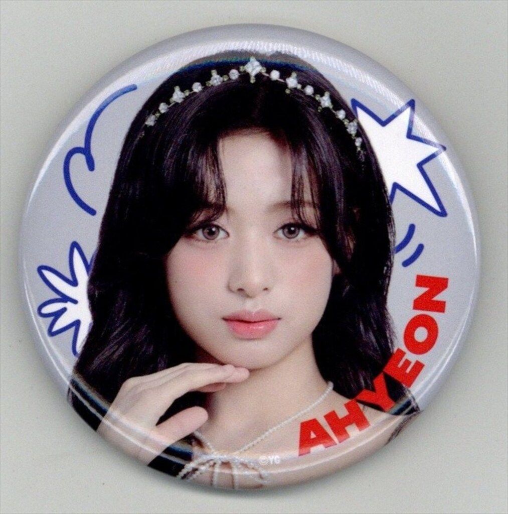 BABYMONSTER POP-UP STORE AHYEON ランダム缶バッジ - メルカリ