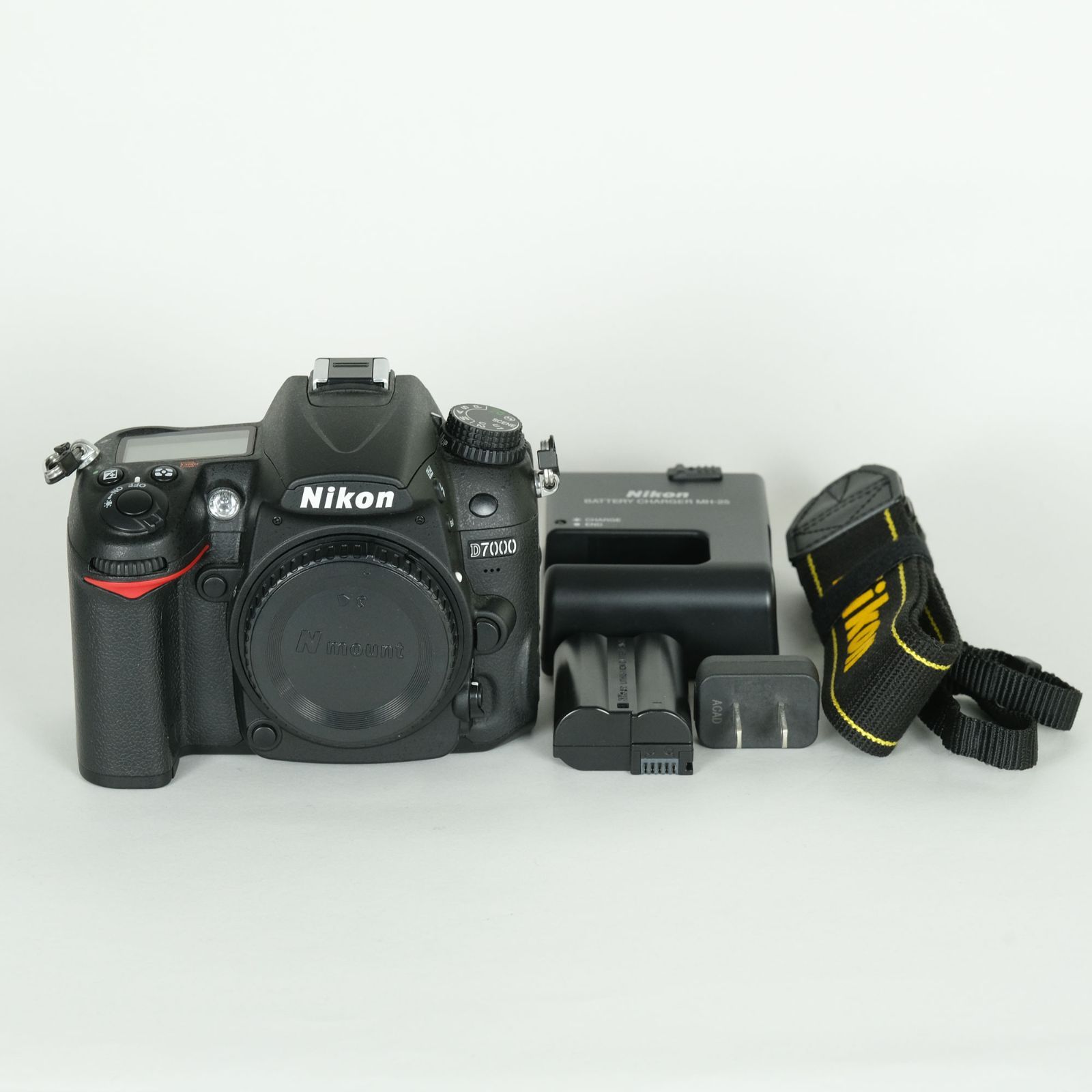 美品 | シャッター数640回] Nikon D7000 | Nikon Fマウント - メルカリ