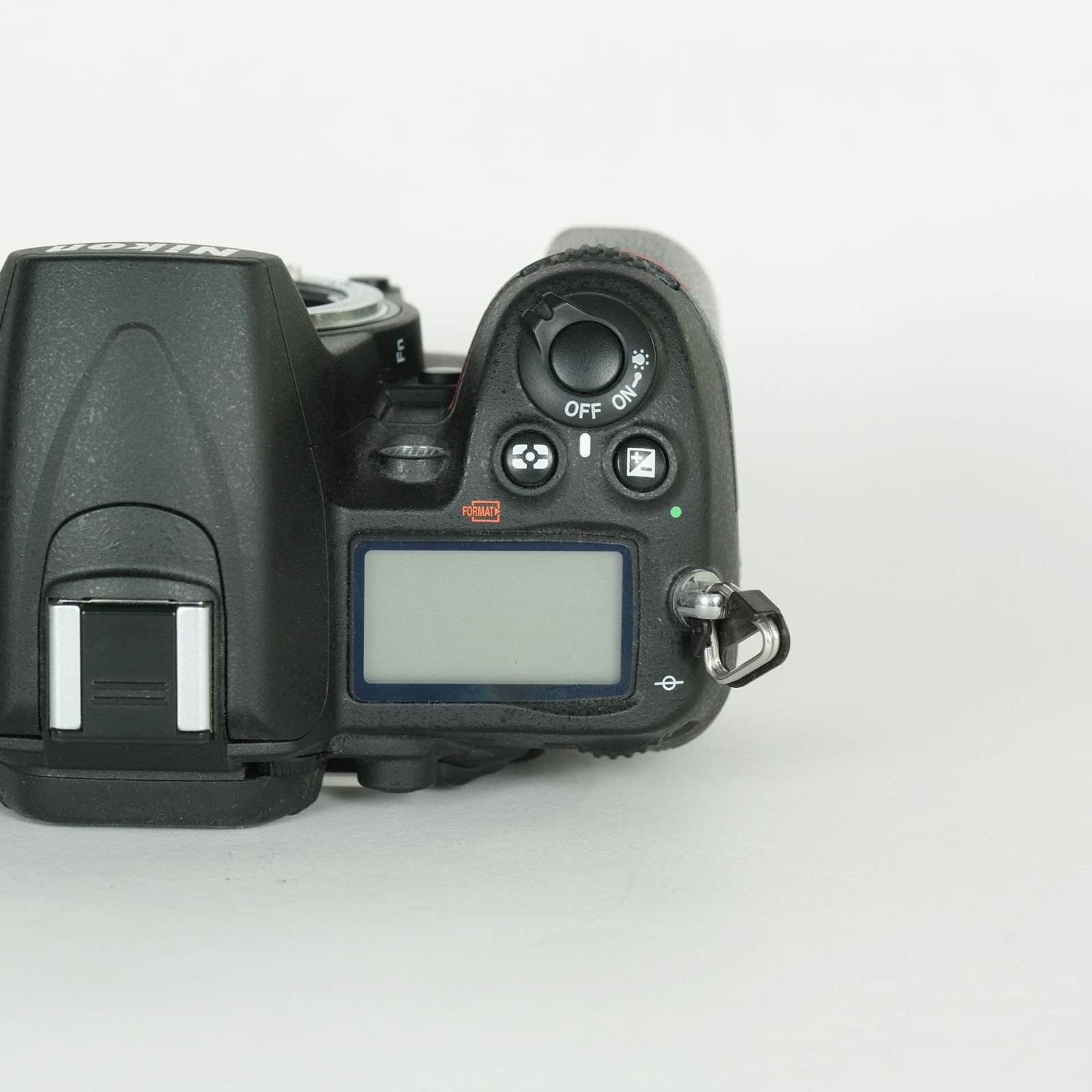 D 7000