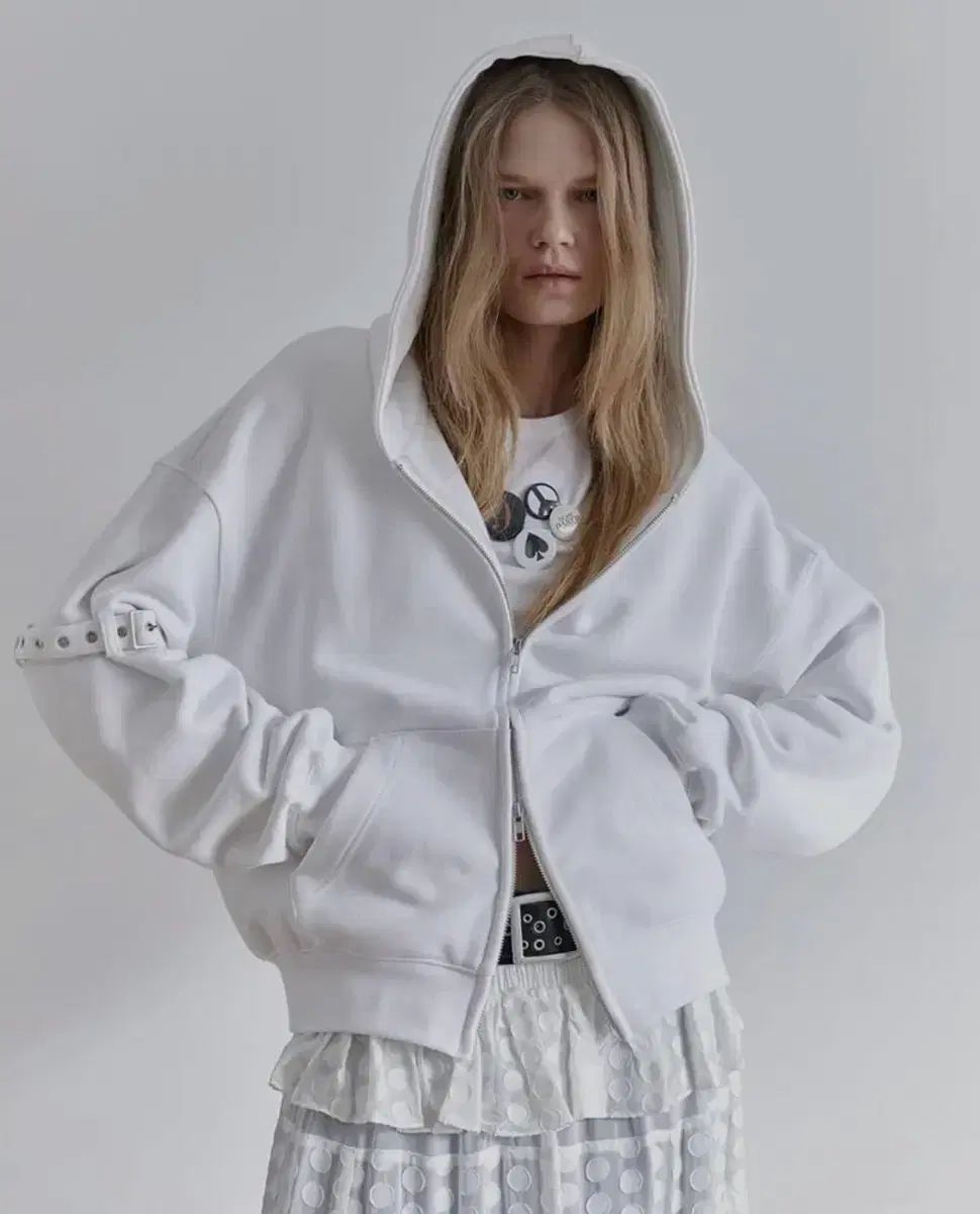 デアー ド バクスタッド フード ジップアップ 白